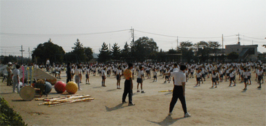 Children Warming up in Sync